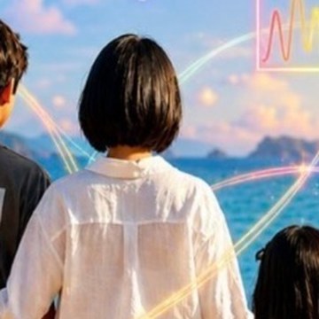 海辺に立つ、後ろ姿のまゆさん